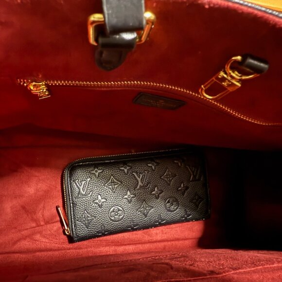STUNNING LV Fashion Tote! BLACK Embossed MM Size with LV magnetic box and bag! - Picture 3 of 10
